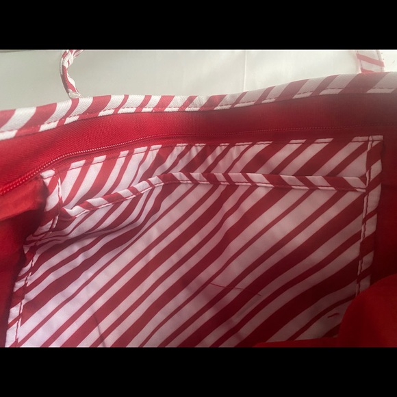 Disney “Tis the season,” Tote Bag 🎄 - Picture 5 of 5